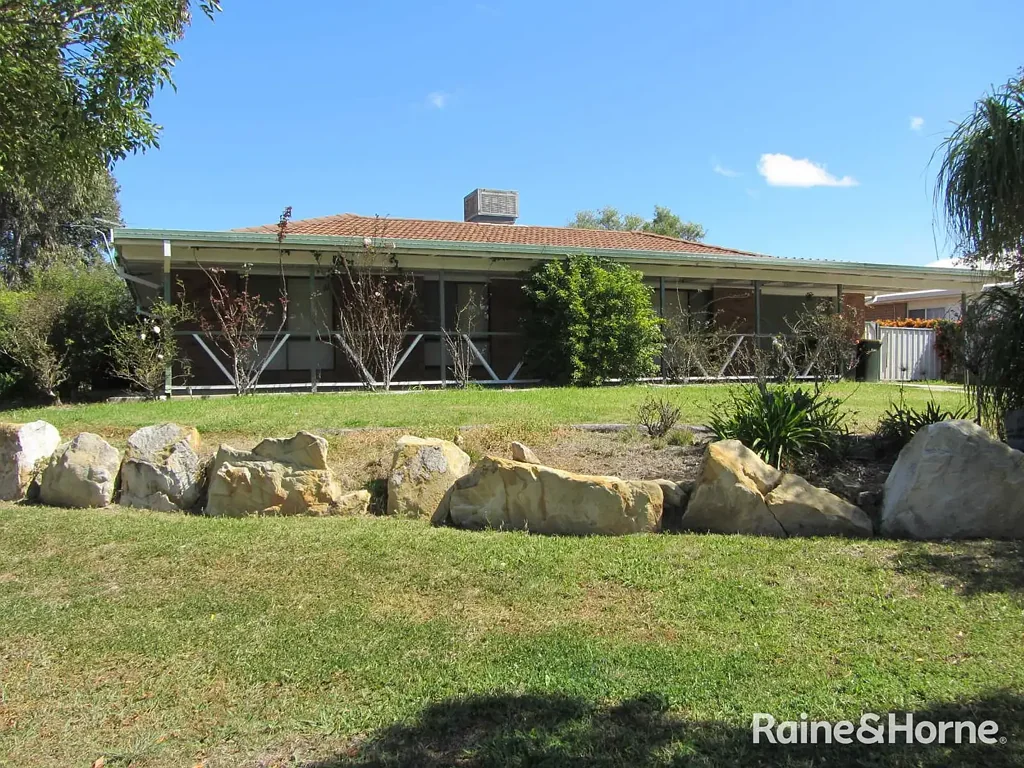 Brick - Amaroo area