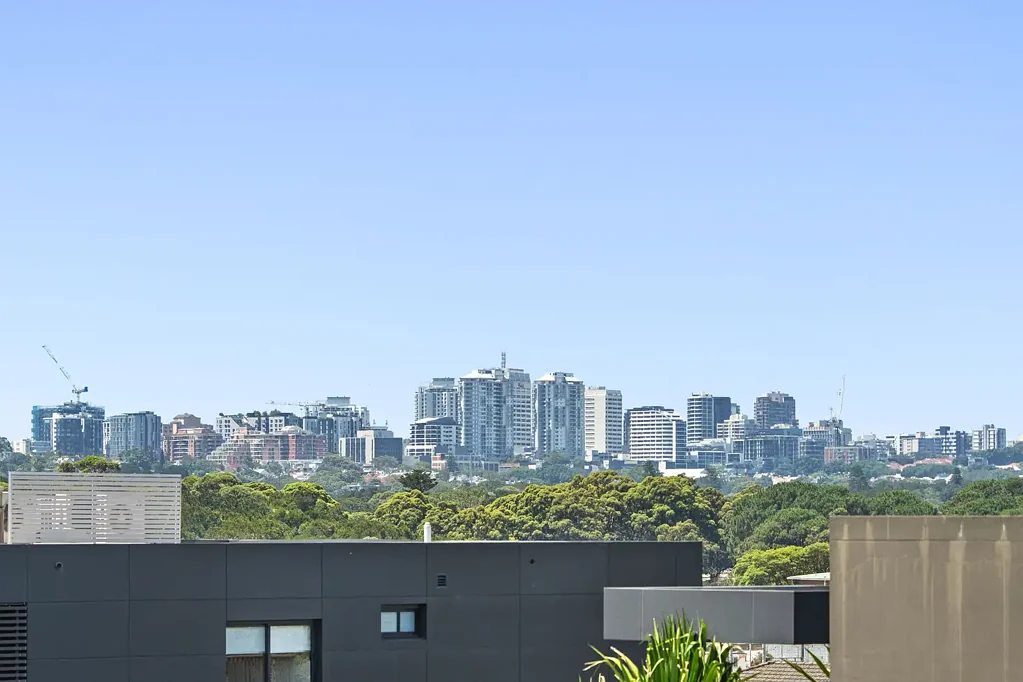 Kensington 2Zimmer A Private, North-Facing 2.5 Bedroom Home with Designer Kitchen and Multiple Balconies