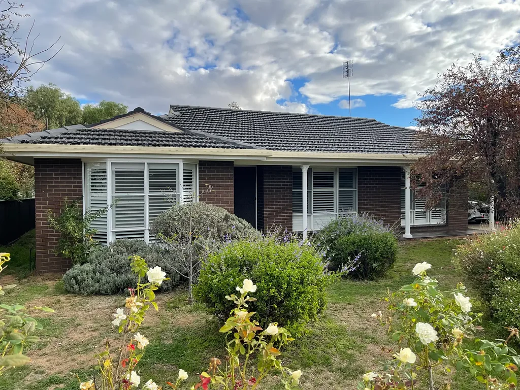 37 Kings Avenue, St Arnaud, VIC 3478