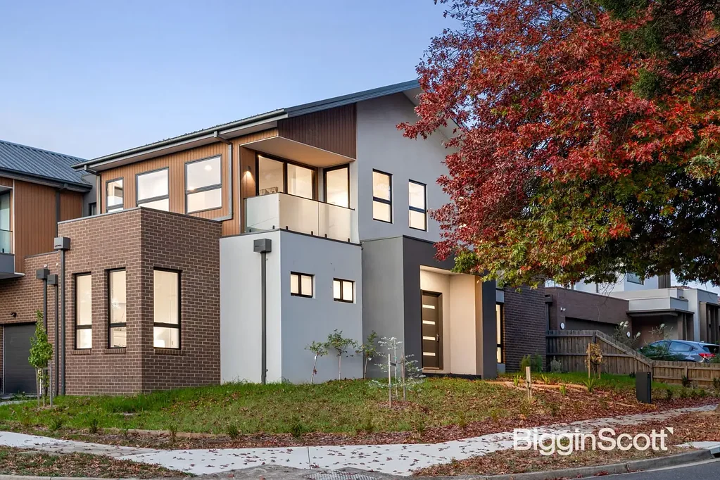 Doncaster East 4ਬੈੱਡਰੂਮ Expression Of Interest. Closing Thursday 25th September at 5pm.