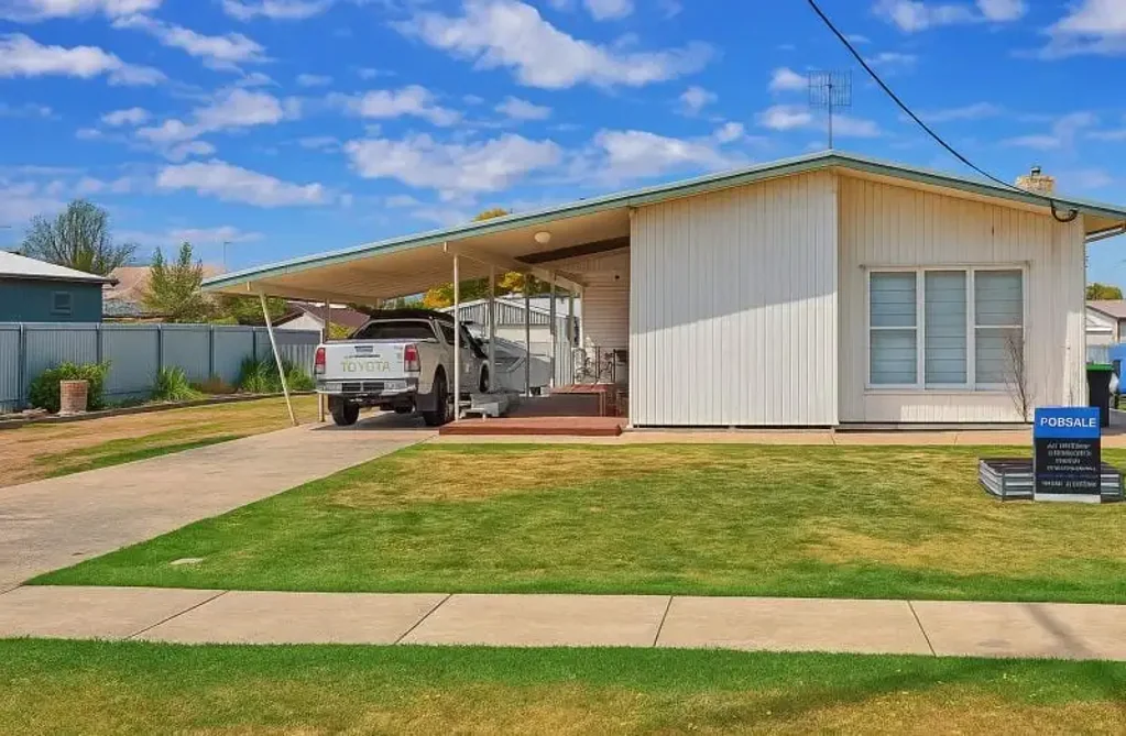 Deniliquin 4ਬੈੱਡਰੂਮ Excellent First Home or Investment