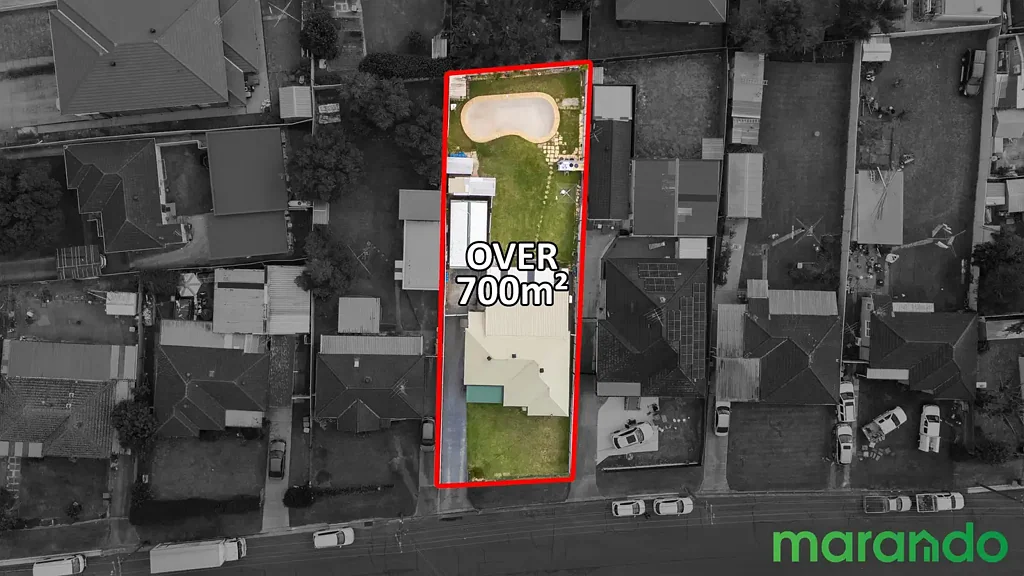 Fairfield West 4房 HILLTOP SETTING 宽敞四卧 主卧带套 空调舒适 大地块 热门地段 步行便利 723.4 SQM LAND