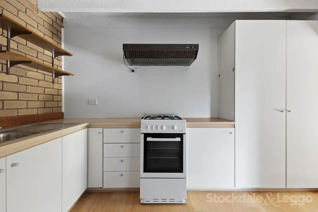 Modern Comfort & Convenience in a Prime Location!