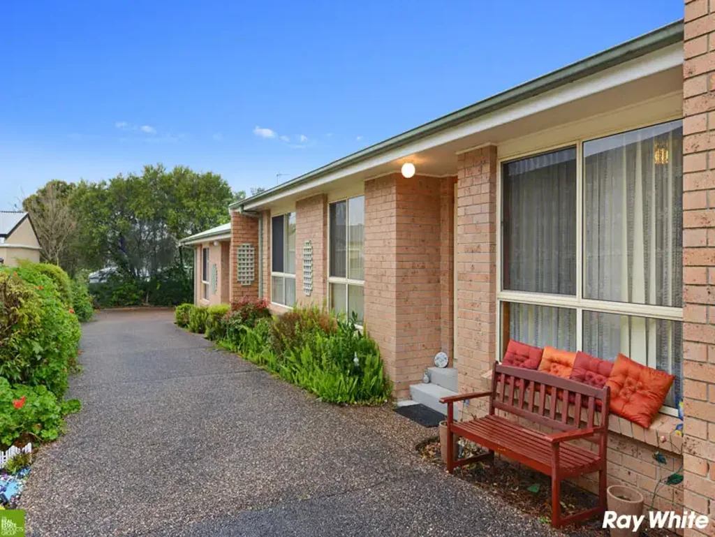 Affordable Low Maintenance 2 Bedroom Villa!