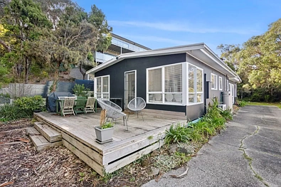Lorne 3 Slaapkamer IDEALLY LOCATED BEACH SHACK!