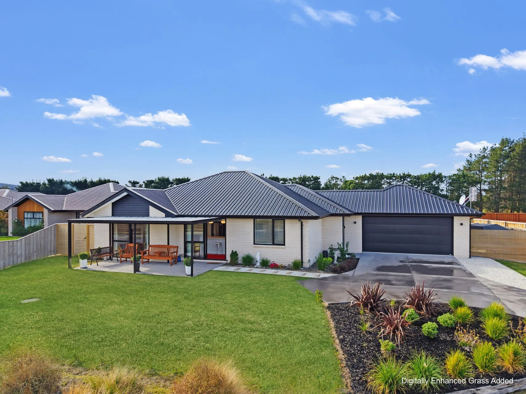 Amberley 3 Bedroom Mt Grey Views on Hilton Drive