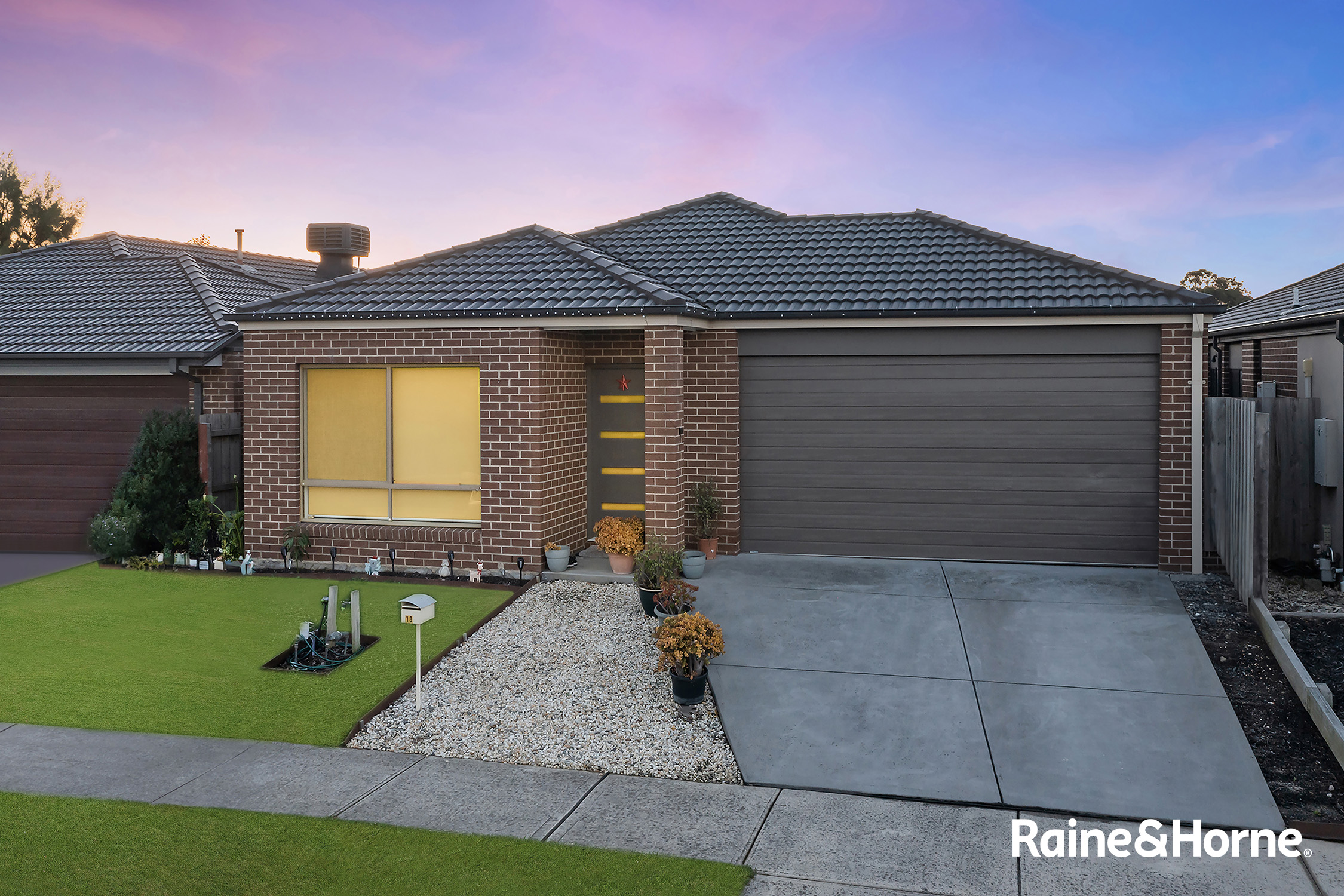 18 FERRARI DR, CRANBOURNE EAST VIC 3977, 0 rūma, 0 rūma horoi, House