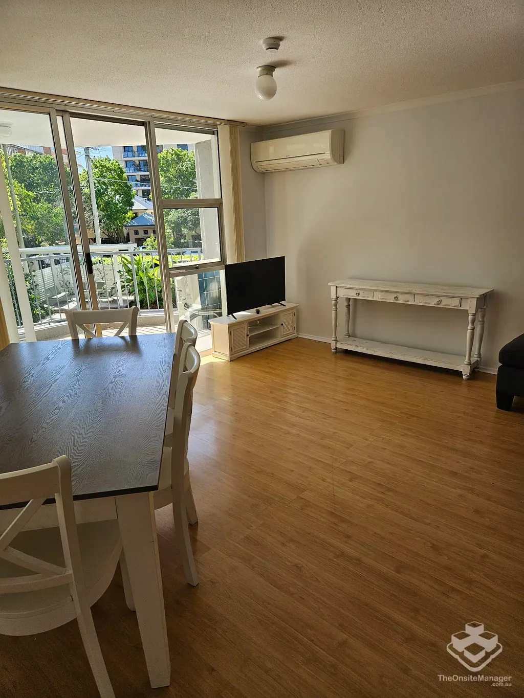 Well Furnished two Bedroom Unit in Shafston Towers, Pool - Tennis Court freshly installed air conditioning in both bedrooms.