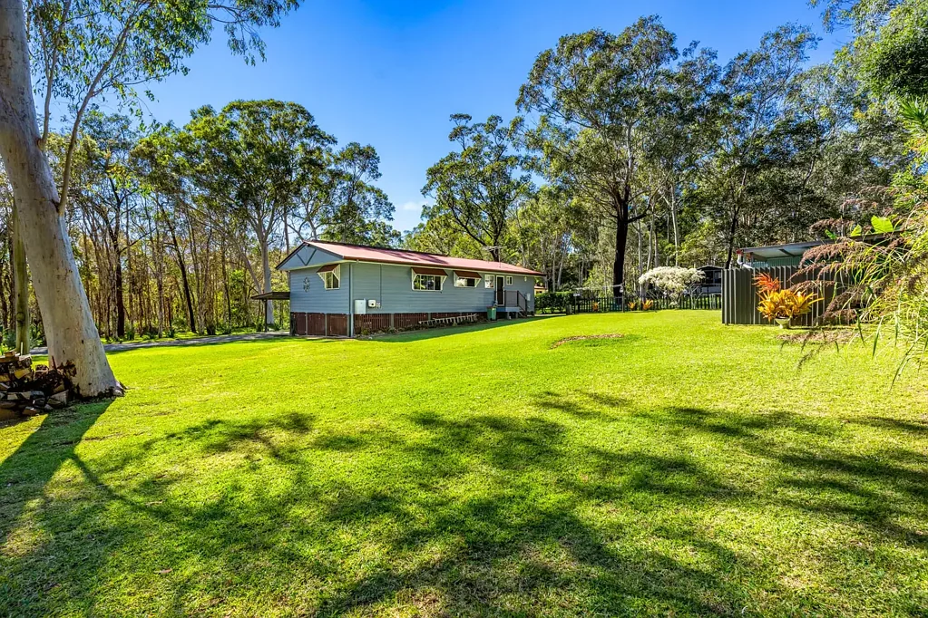 Russell Island 3 Bedroom Stunning Home in a beautiful setting