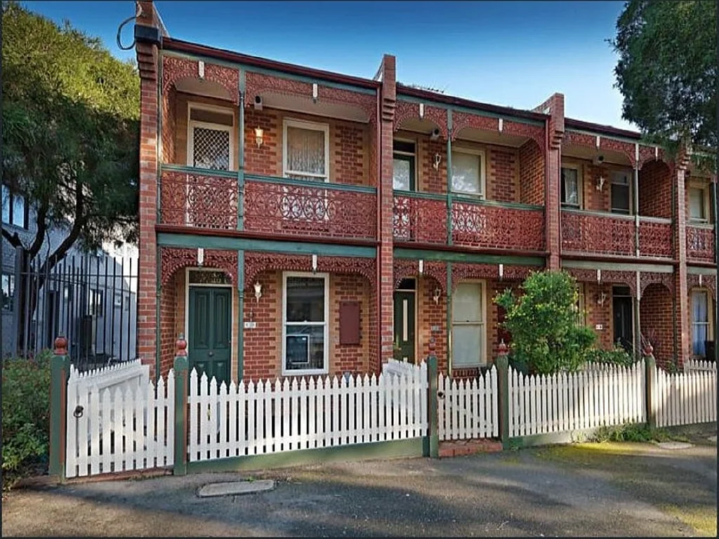 Three bedroom townhouse in great location!