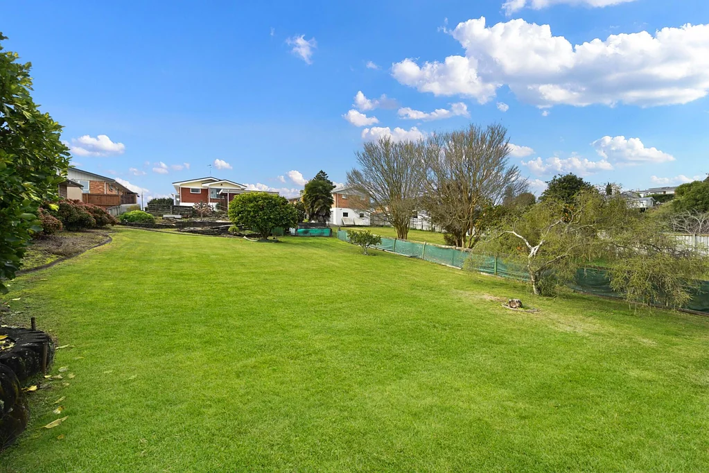 Te Awamutu 3房  URGENT SALE: Retired Vendors Moving to Village!