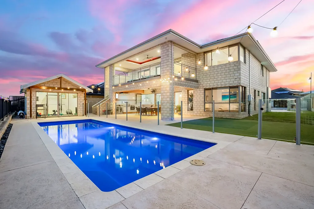 43 Holloways Ridge, Secret Harbour, WA 6173