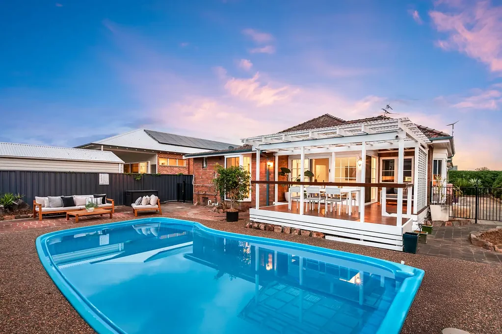 Hamilton South 3房  Landmark Home Built in the 1930s and Impossible to Replicate