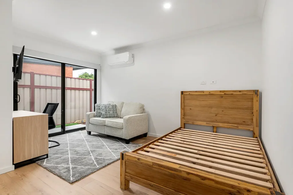 Fully Furnished Ensuite Rooms Purpose-Built Shared Living – SINGLE OCCUPANTS ONLY