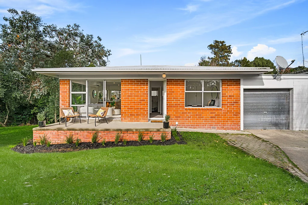 2/19 Bentley Avenue, Glenfield, North Shore City, Auckland