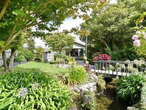 Rangiora 3房  Hidden 1334m2 Garden Oasis Awaits