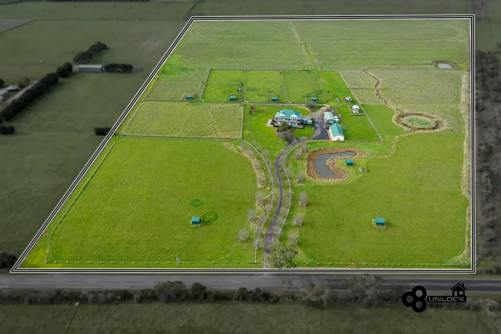 An Exceptional Colonial Homestead on 50 Acres of Prime Usable Land