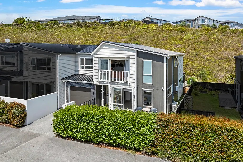 33 Sanremo Lane, Stanmore Bay, Rodney, Auckland