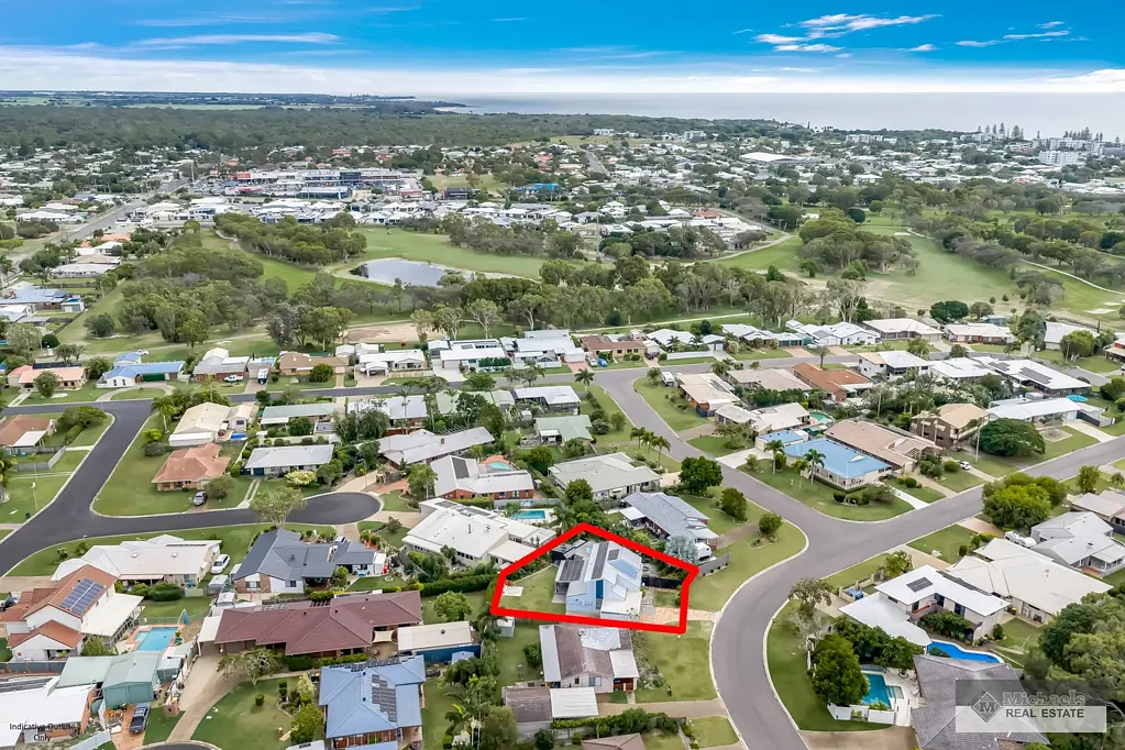 Bargara 4Zimmer Spacious Family Living with a Poolside Oasis in Bargara!