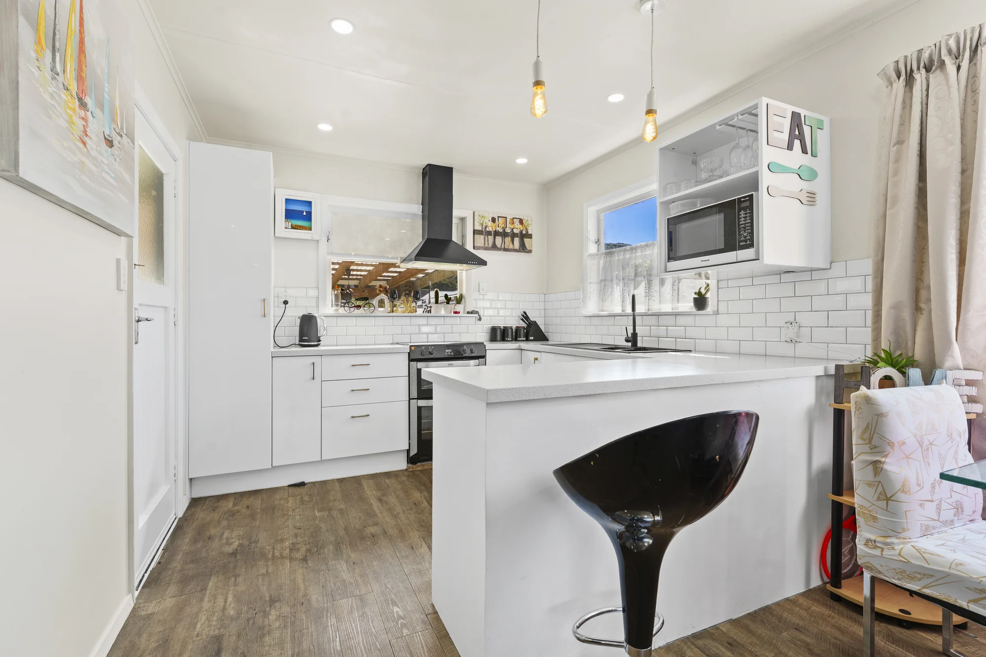 Wainuiomata 3બેડરૂમ Your Dream Home Just Became More Affordable