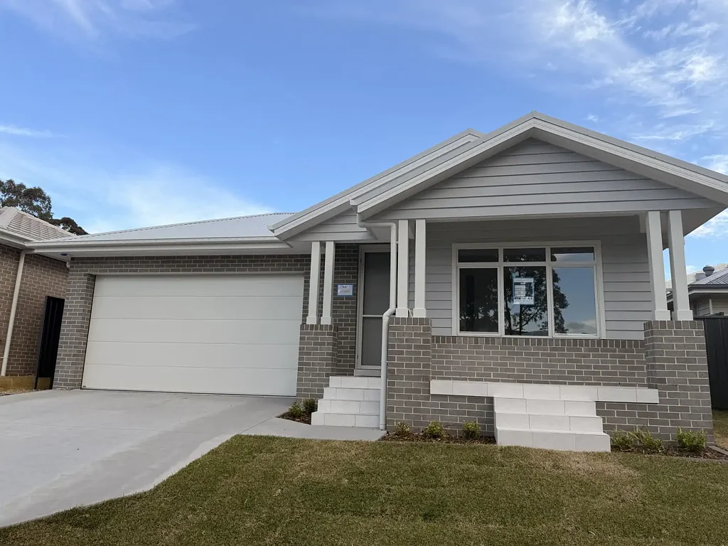 Appin 4 Slaapkamer Brand-New Home | Move in Ready