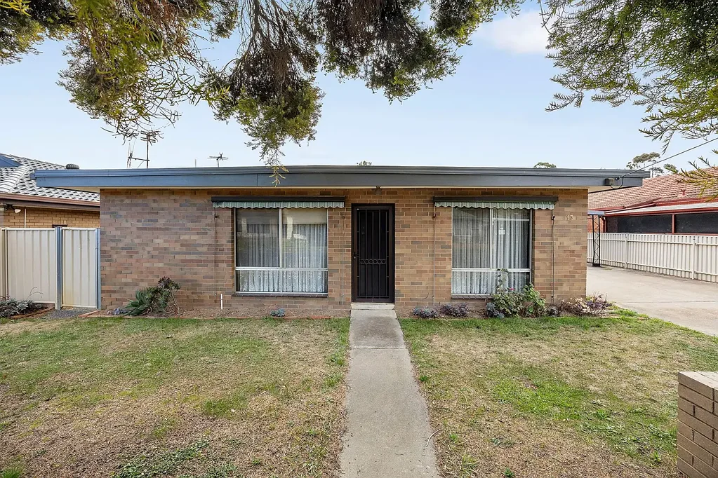 1/13 Bowles Street, Kangaroo Flat, VIC 3555