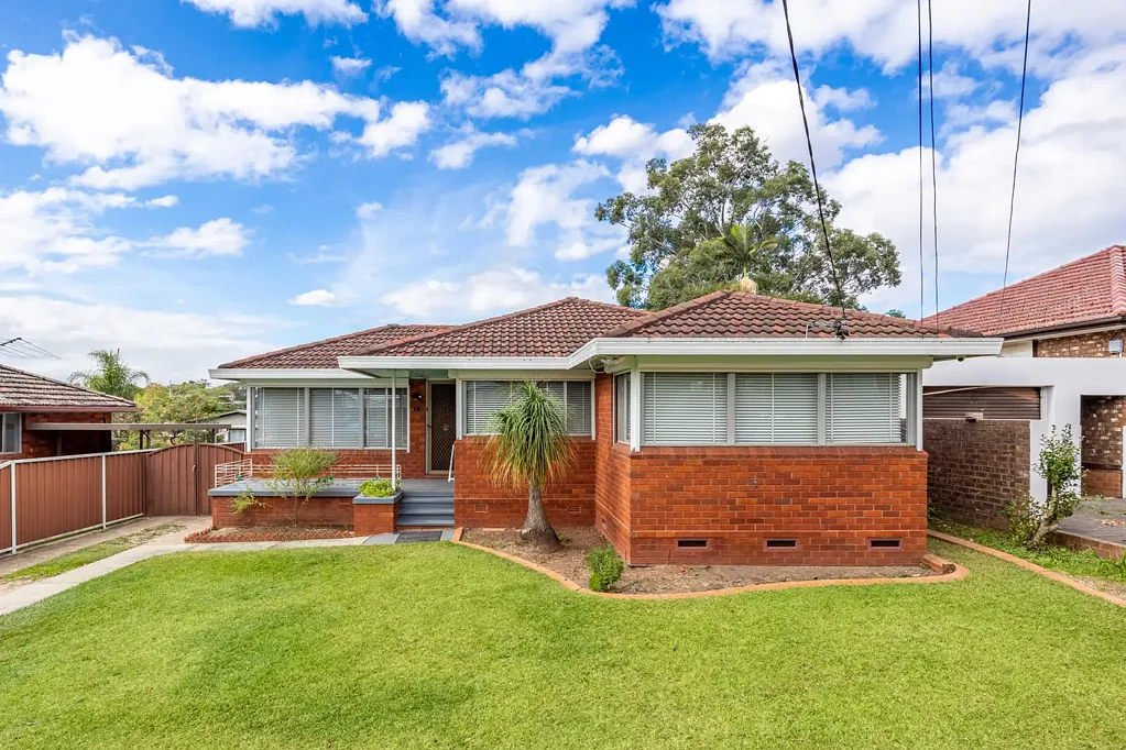 Neat and tidy three bedroom home in a great location