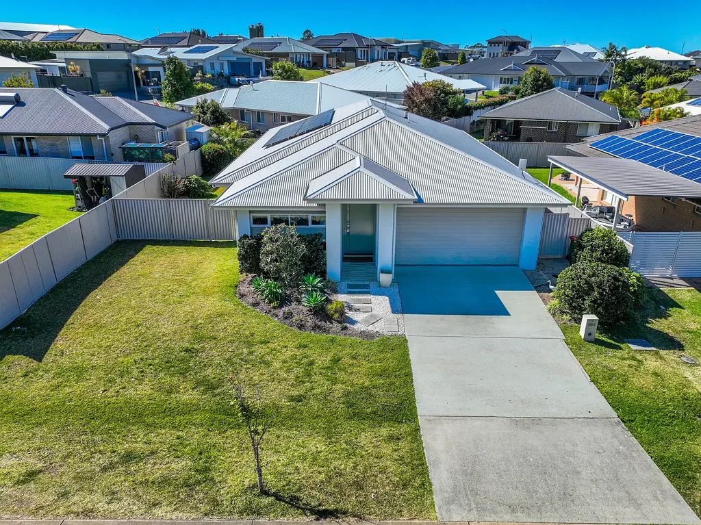 Woolgoolga 4Habitaciones IMPRESSIVE HOME WITH SPACE FOR A CARAVAN