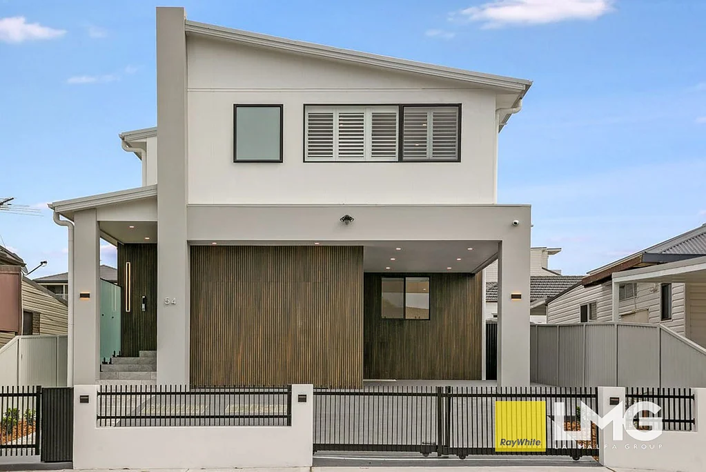 Deposit Taken $1500pw - Ray White LMG - Berala
