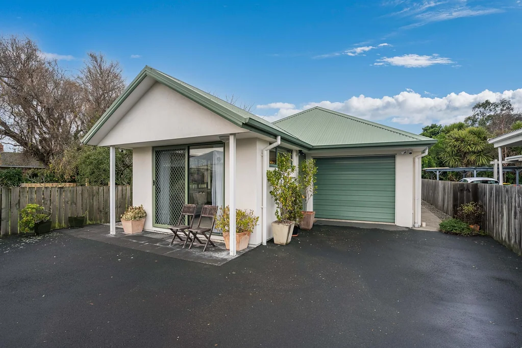 South Dunedin 3 Bedroom Luxurious and Easy Care Lifestyle