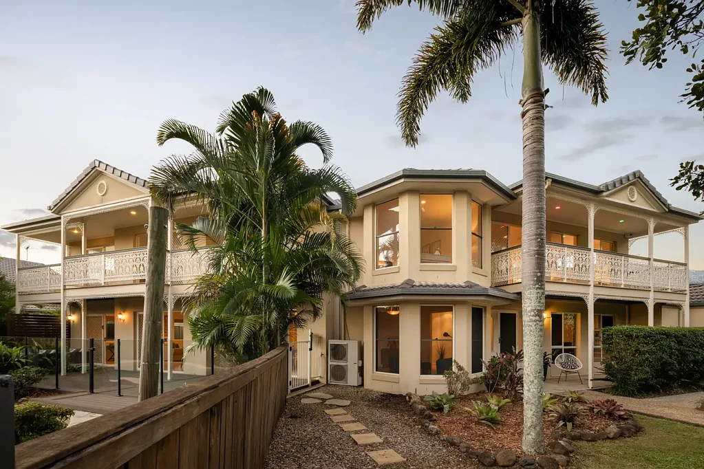 52 Penzance Drive, Redland Bay, QLD 4165