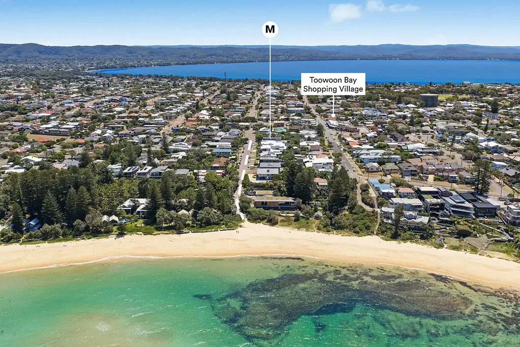 Toowoon Bay 4ਬੈੱਡਰੂਮ Architecturally designed home blending luxury, comfort and beachside ease