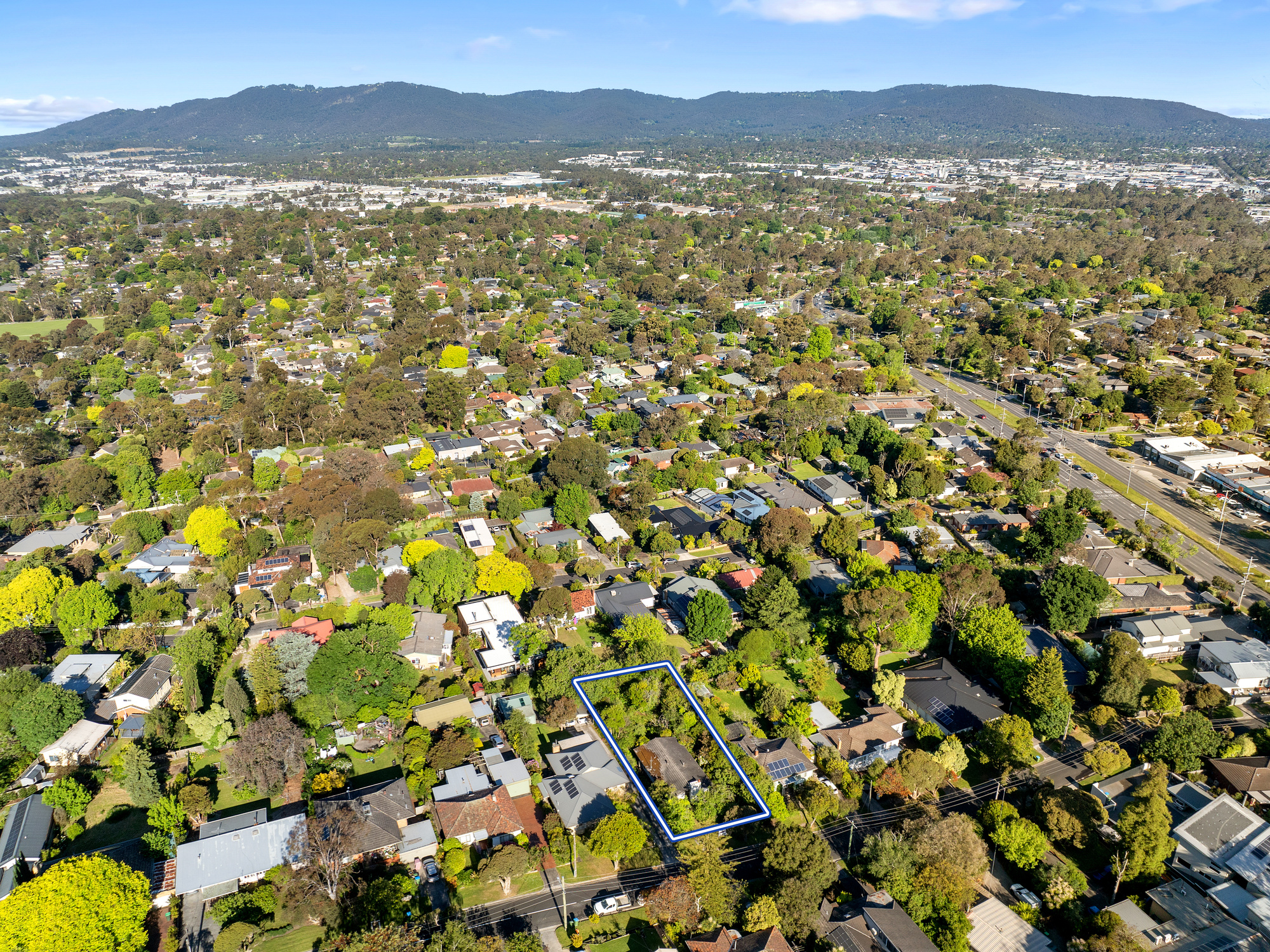 10 PINEWOOD AV, RINGWOOD EAST VIC 3135, 0 habitaciones, 0 baños, House