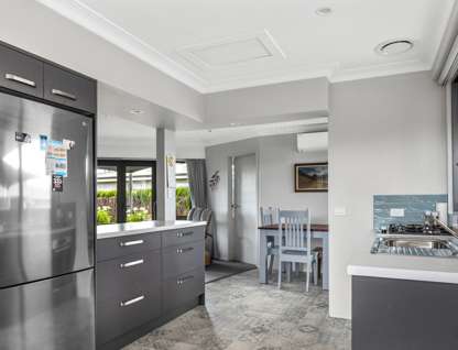 19 Royal Terrace, Alexandra, Otago, 4部屋, 2バスルーム, House