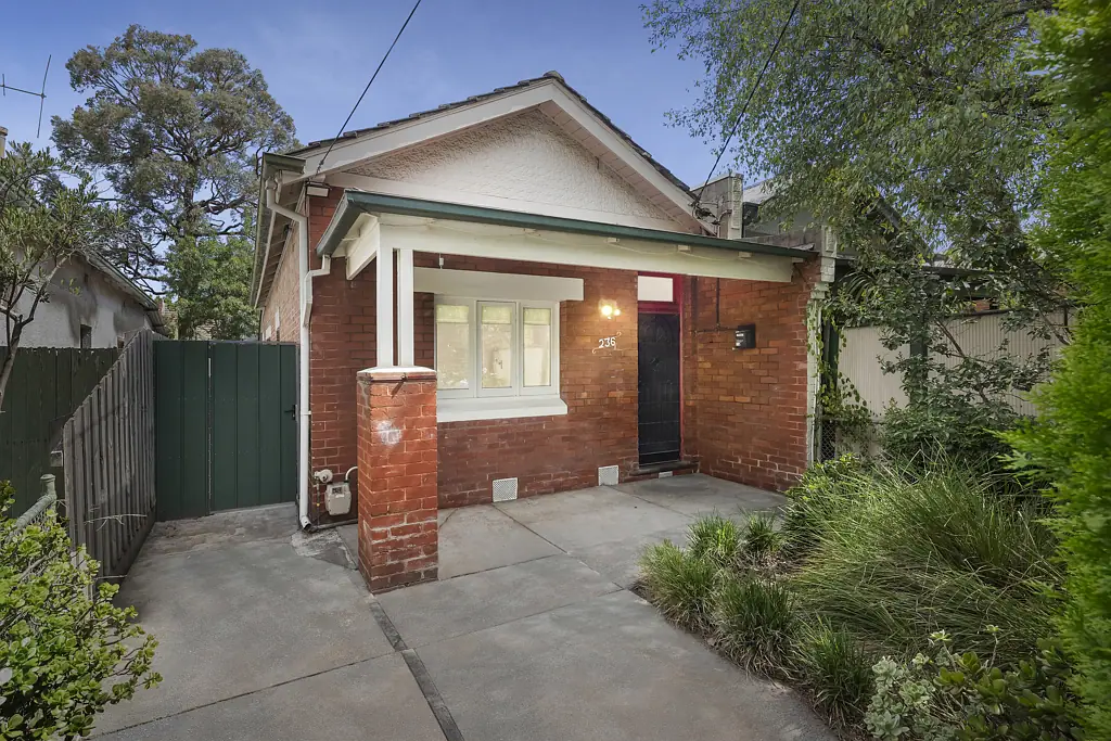 Fitzroy North 2 Bedroom Period beauty boasts untapped potential, great locale
