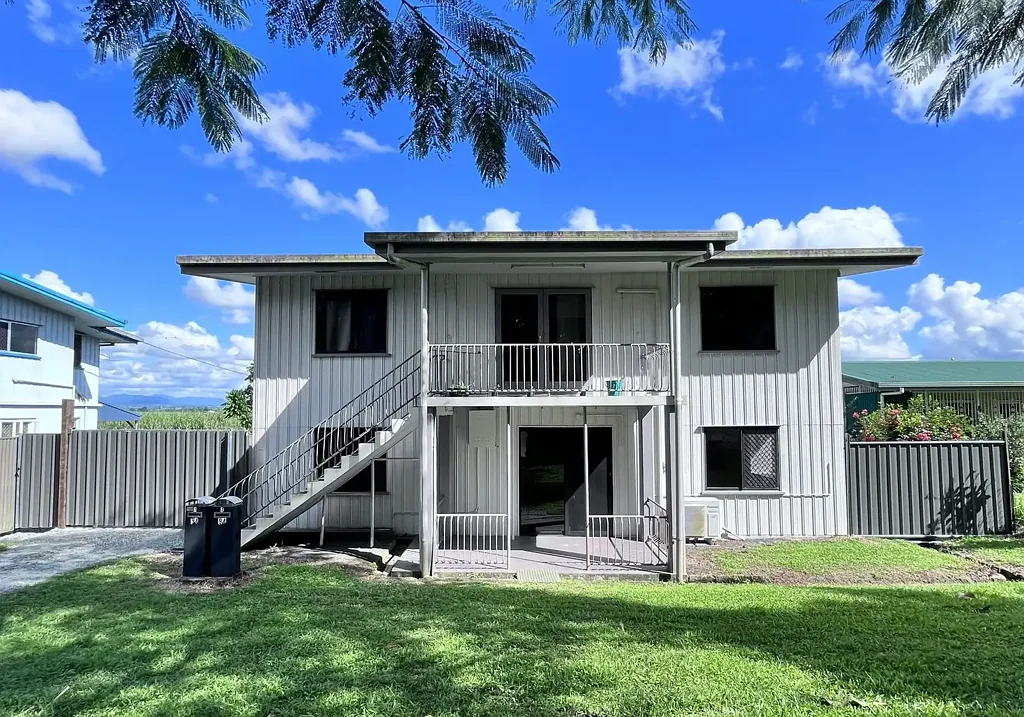 Mighell 6 Bedroom Opportunity knocks!