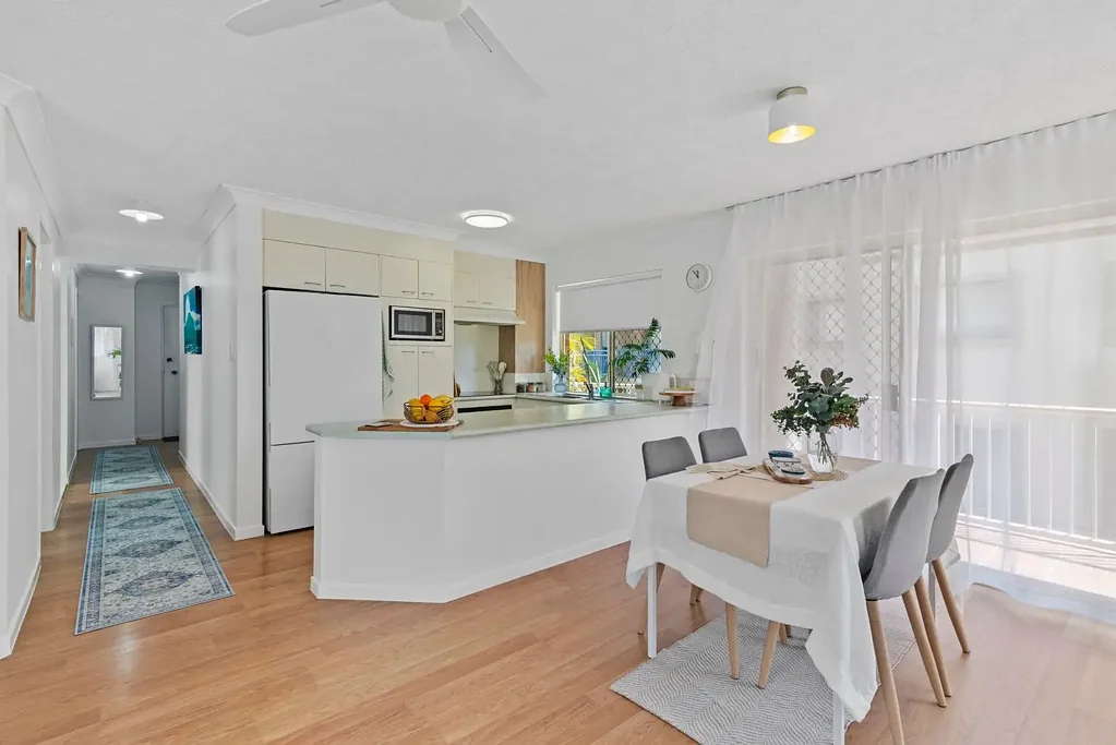 4/137 Golden Four Drive, Bilinga, QLD 4225