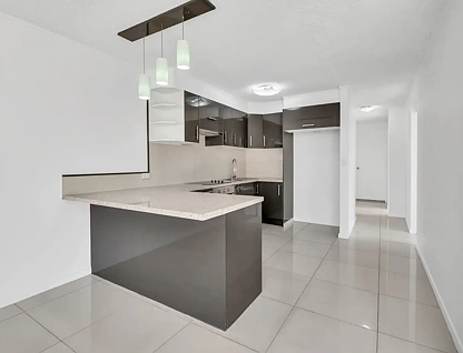 12/21 Armrick Avenue, Broadbeach, QLD 4218, 2房, 1浴, Apartment
