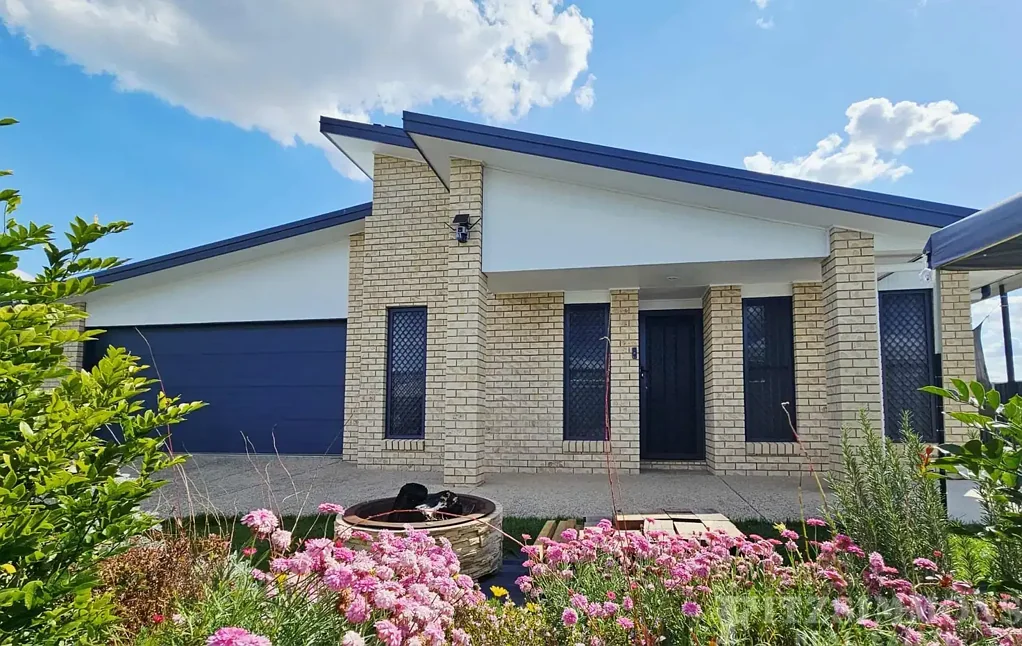 Dalby 4房  STUNNING FAMILY HOME ON A LOW MAINTENANCE CORNER BLOCK