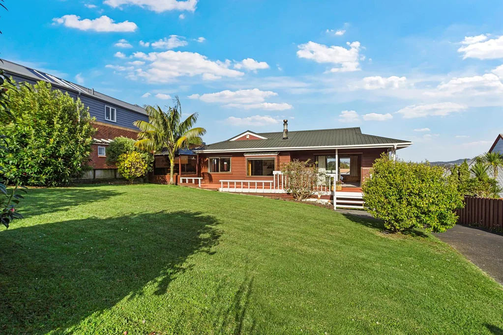 32 Palomino Drive, Henderson, Waitakere City, Auckland