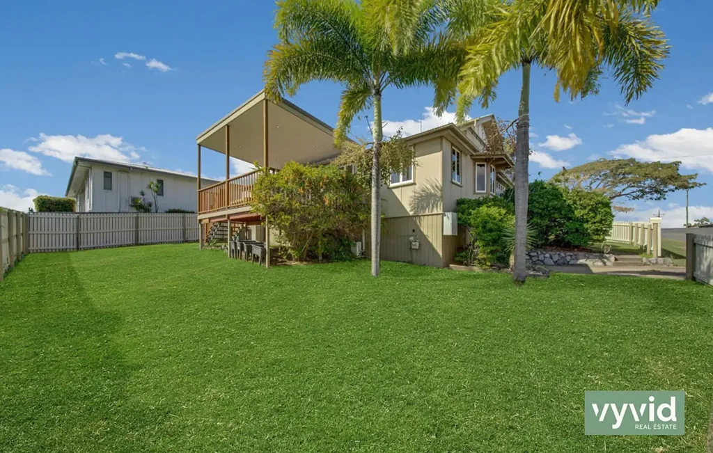Charming Queenslander in the Heart of Gladstone