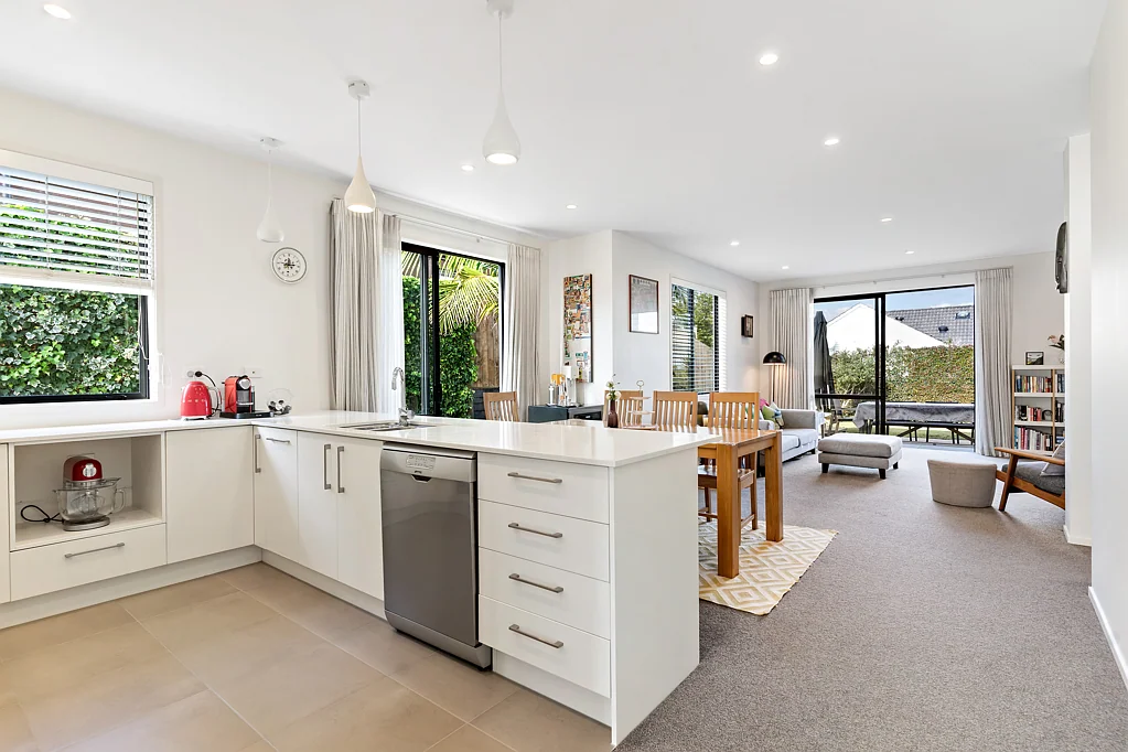 11B Castledine Crescent, Glen Innes, Auckland City, Auckland