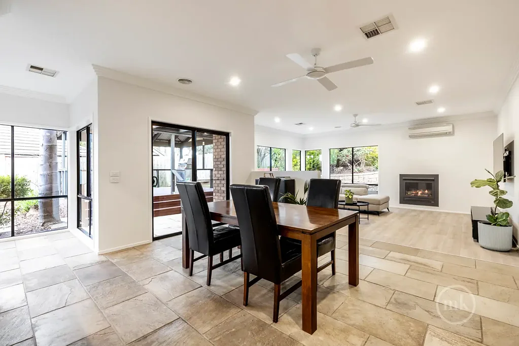 Diamond Creek 3 Bedroom Lifestyle appeal with warm family vibes