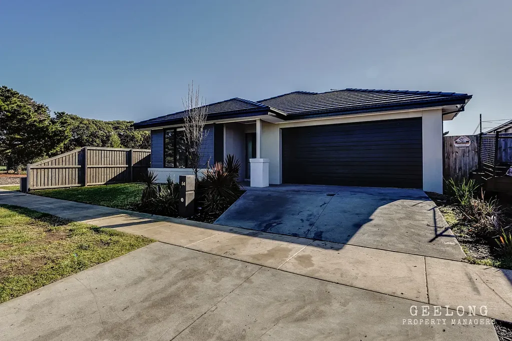 Family Home in Bay Breeze Estate (Check Out My 3D Tour)