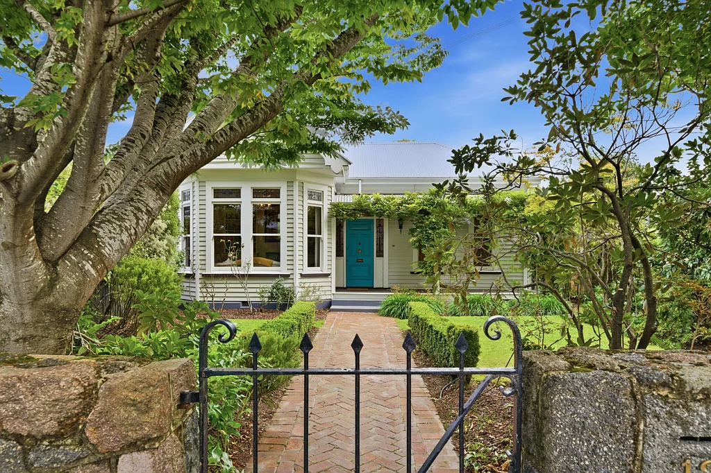 122A Fisher Avenue, Beckenham, Christchurch, Canterbury