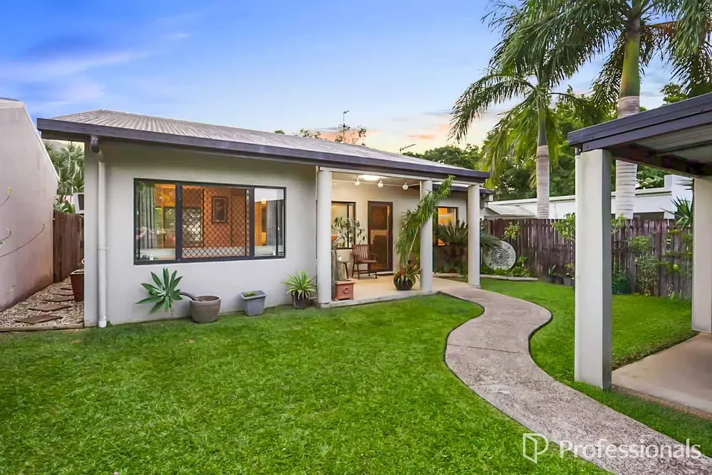 15 Carbine Close, Smithfield, QLD 4878