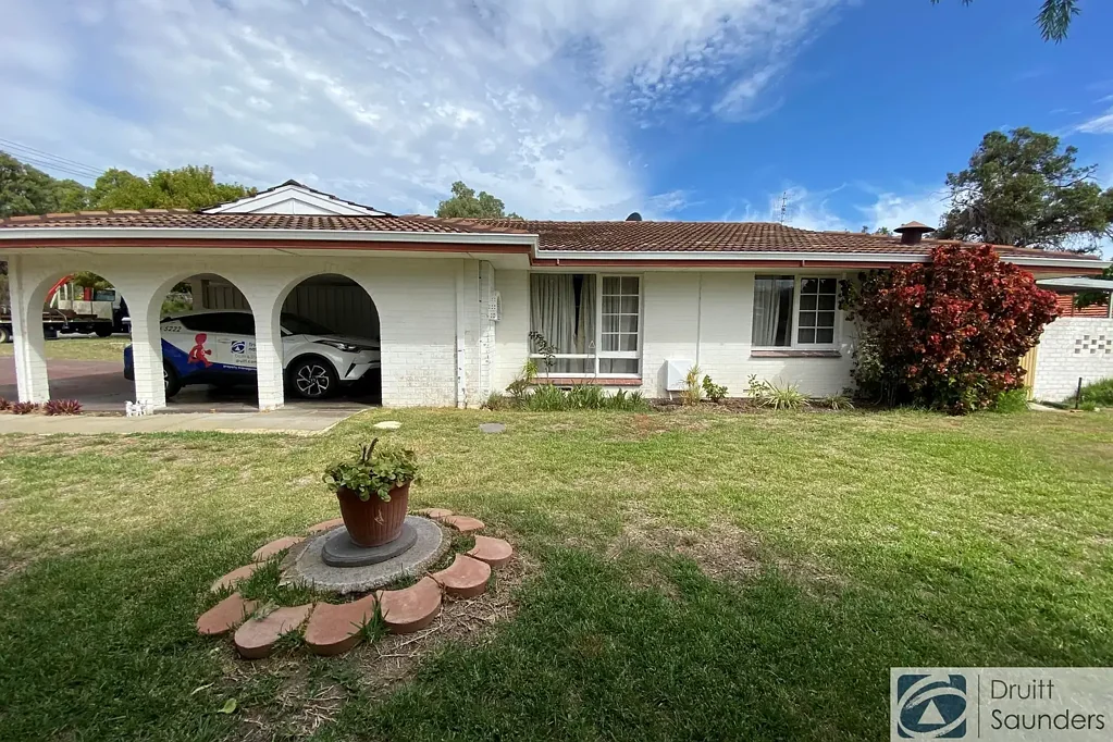 Neat 2-Bedroom Home in a Convenient Location