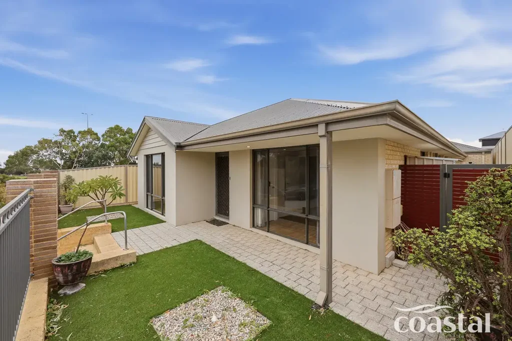 Singleton 3Zimmer Low-Maintenance Coastal Living