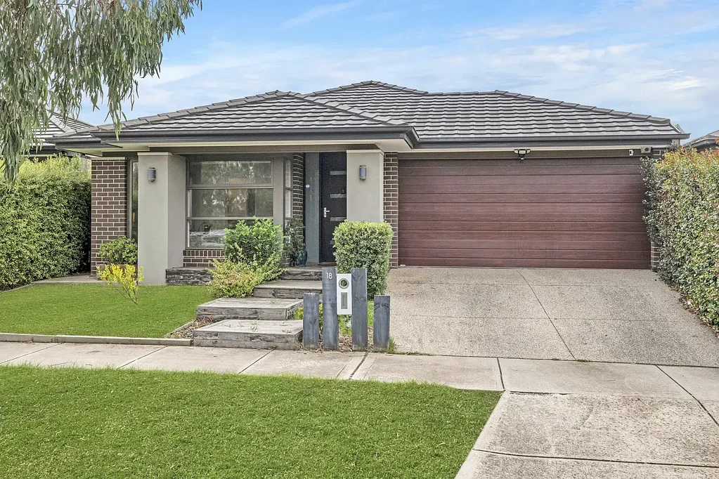 18 Attunga Grove, Werribee, VIC 3030, 4 Bedrooms, 2 Bathrooms, House