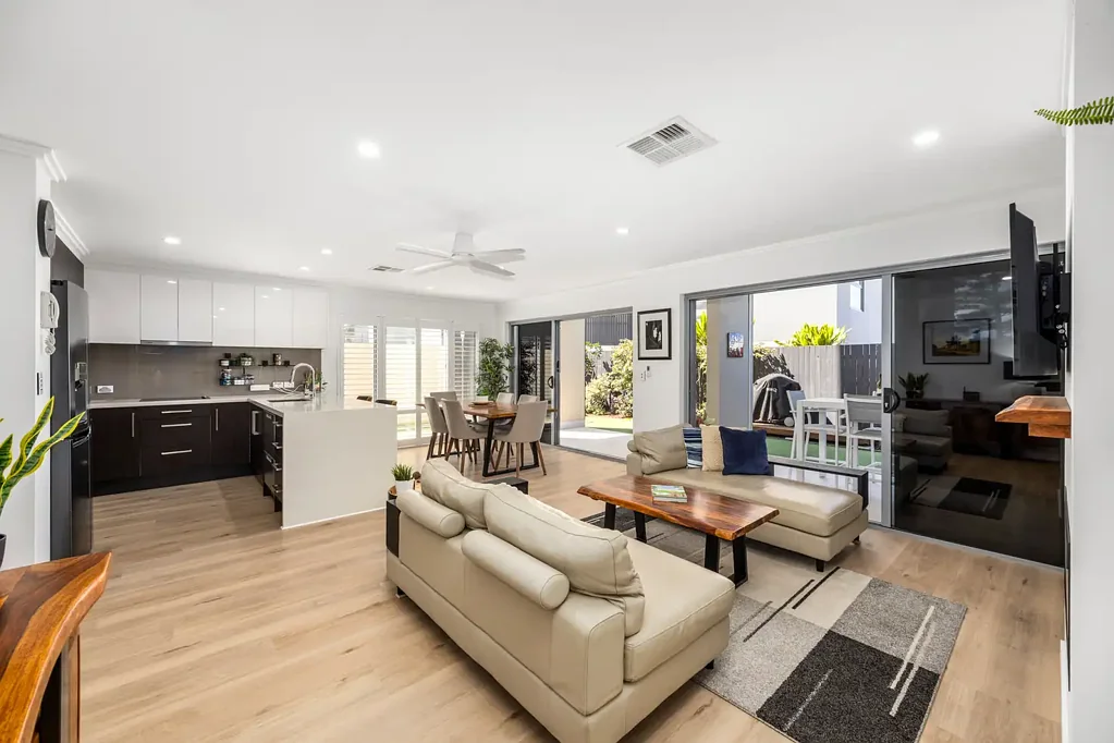 2/14 Webb Street, Margate, QLD 4019